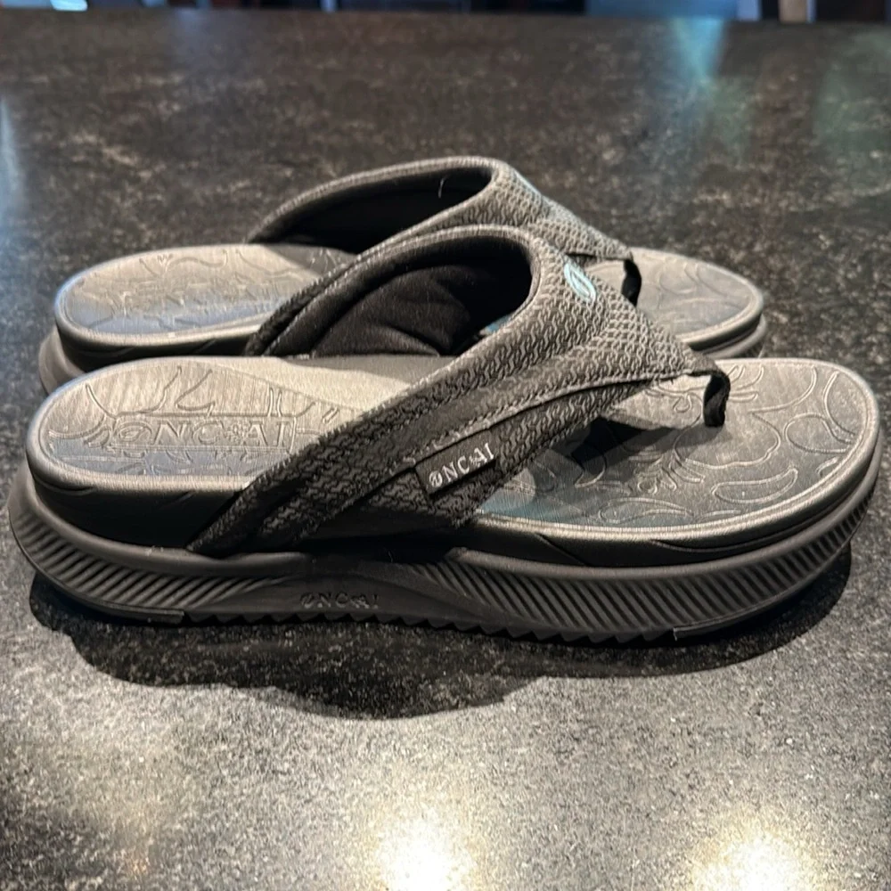 NWOT NCAI orthopedic flip flops, size 11 - Picture 5 of 5